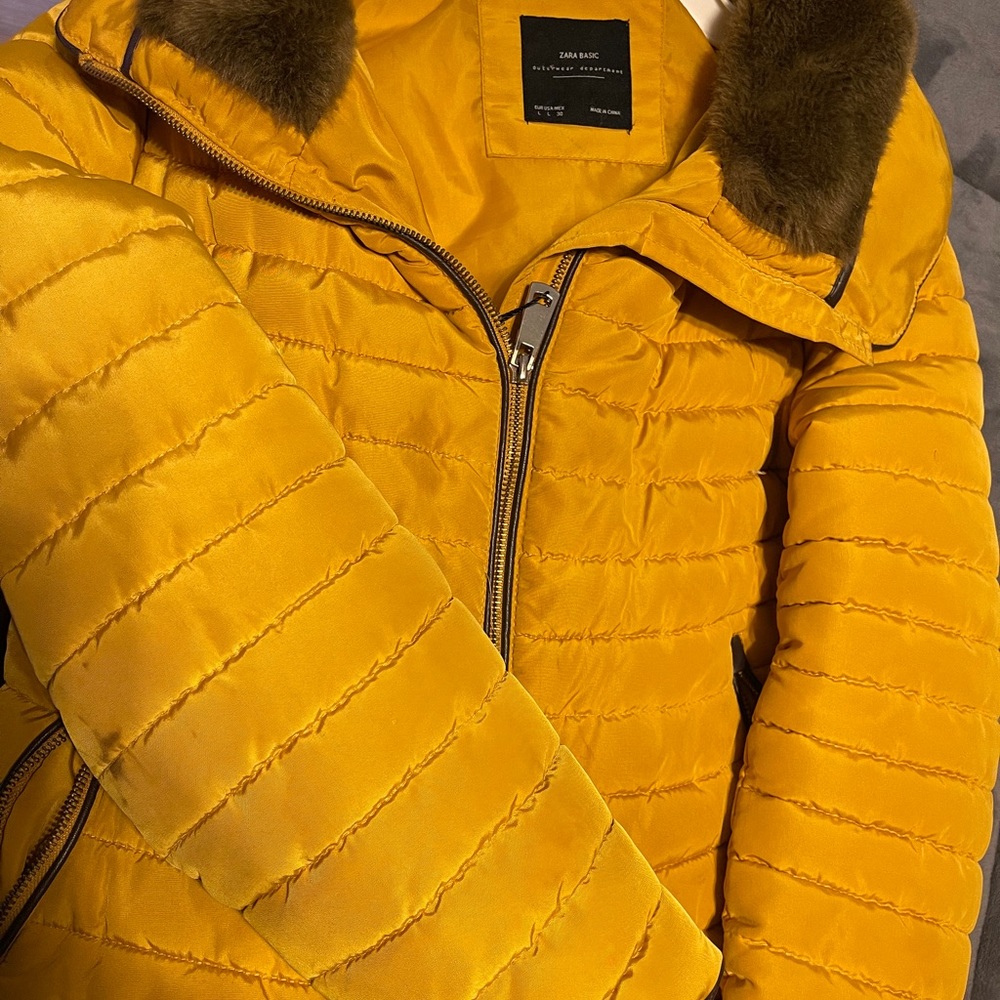 Zara yellow puffer